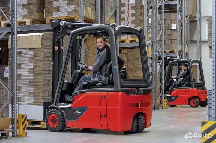 Водитель погрузчика на склад табачных изделий