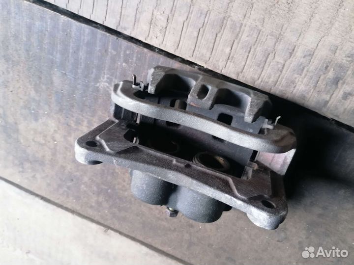 Суппорт Subaru