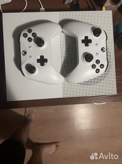 Xbox One s
