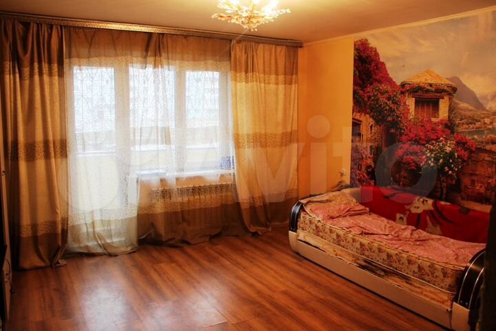 1-к. квартира, 42 м², 1/9 эт.