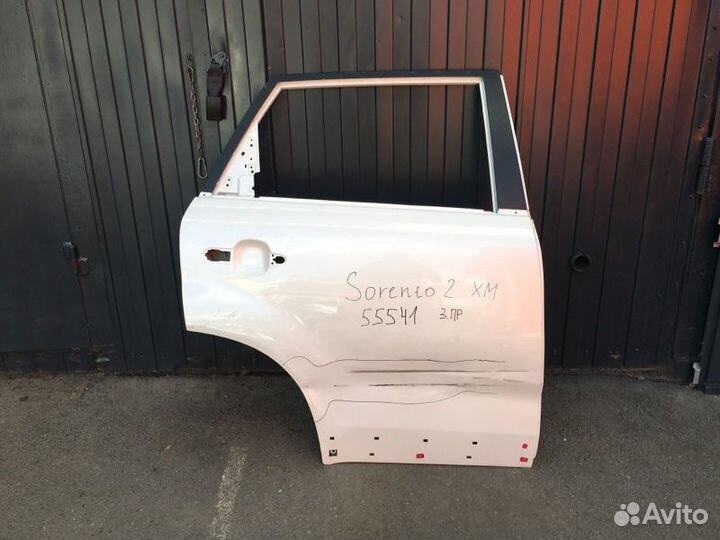 Дверь задняя правая Kia Sorento 2 XM