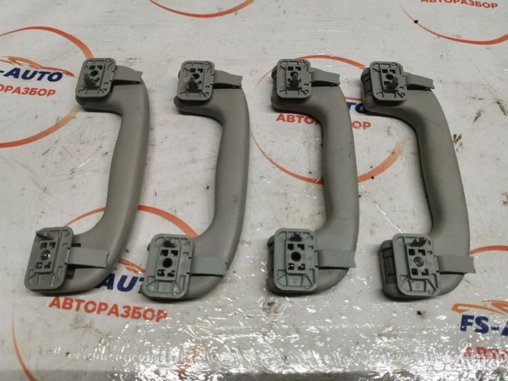 Ручка потолка Suzuki Sx4 1.6 M16A 2012