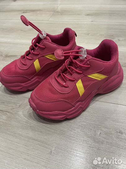 Кроссовки reserved 32 размер