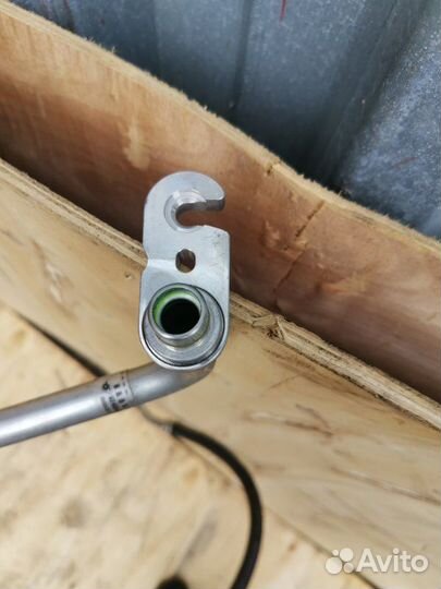 Трубка кондиционера Nissan Qashqai 1.6 HR16DE 2012