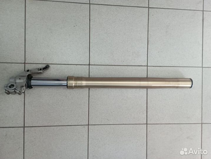 Перо левое bmw f800gs 2012 года