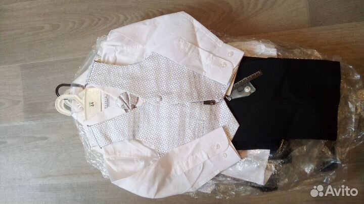 Рубашка и брюки для мальчика