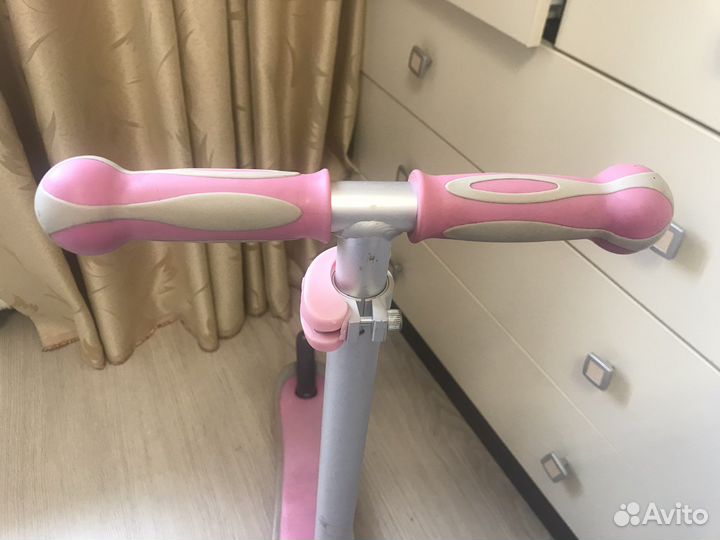 Самокат трехколесный globber