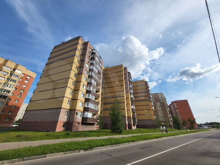 4-к. квартира, 107 м², 9/10 эт.