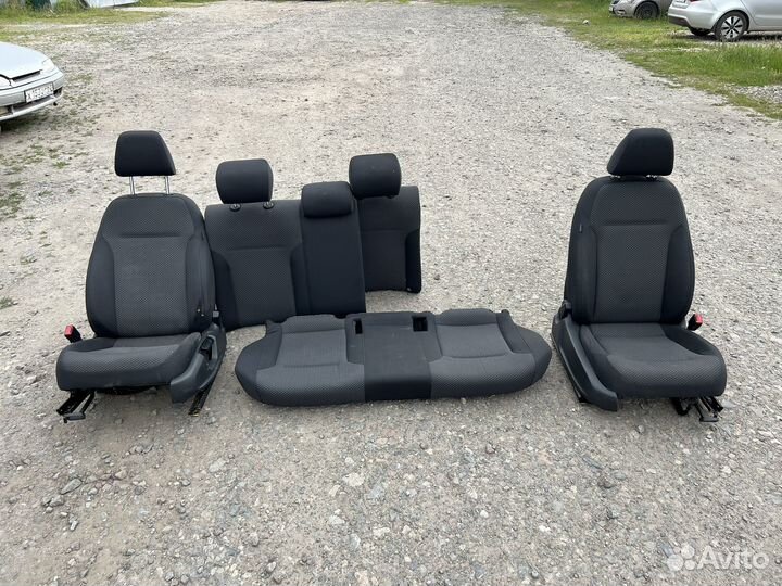 Volkswagen jetta 6 сидения
