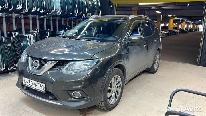 Лобовое стекло Ниссан Х-трейл