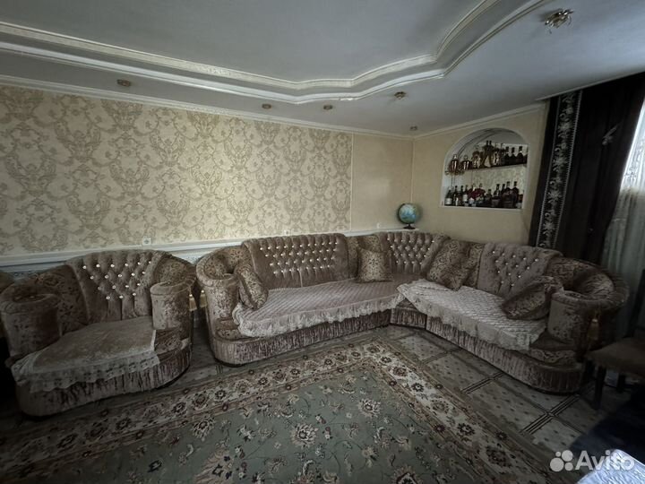 Диван с креслами