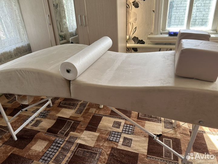 Анатомическая кушетка для наращивания ресниц бу