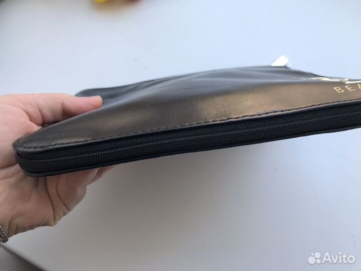 Косметичка yves saint laurent новая