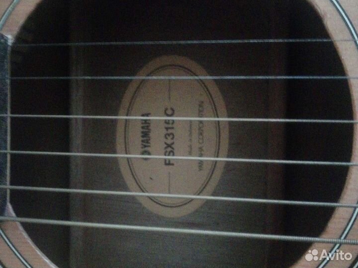 Гитара-электроакустическая