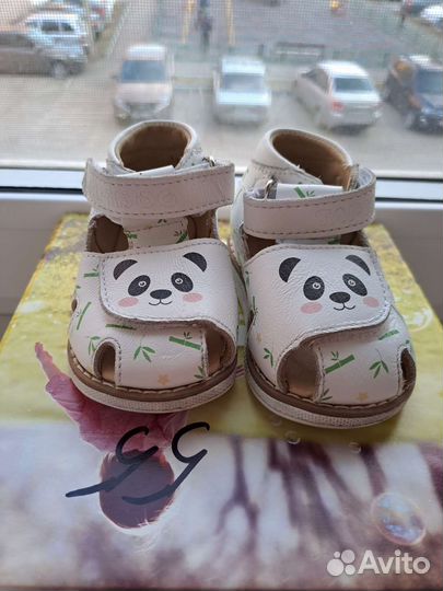 Босоножки для девочки