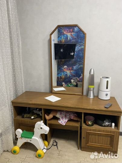 Спальный гарнитур