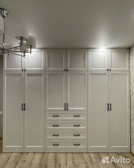 Шкаф распашной как IKEA