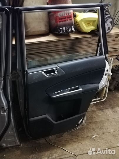 Двери на субару форестер 3 правая сторона