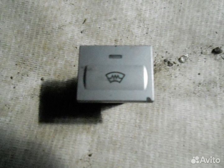 Кнопка обогрева лобового стекла Ford Focus 2 2008