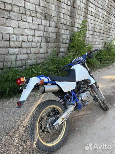 Suzuki Djebel 200cc