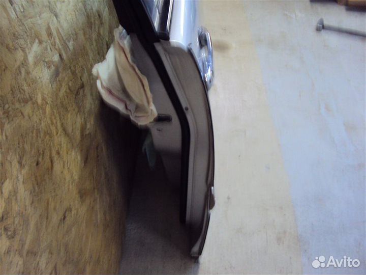 Дверь передняя правая Mercedes-Benz E W210 112.941