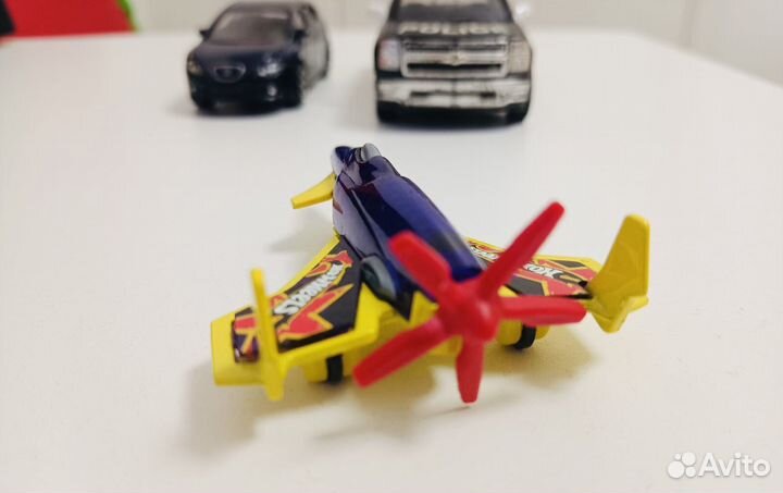 Poison Arrow Hotwills самолет