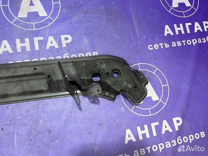 Крепление крыла правое Volkswagen Touareg 7L 2