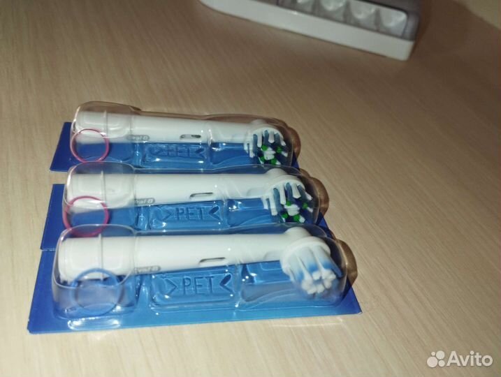 Электрическая зубная щетка oral b SMART