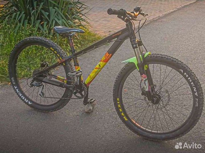 Bergamont Kiez Flow трейловый немец