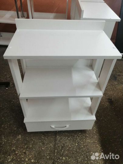 Косметологическая тележка с ящиком