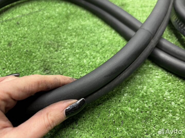 Резинка багажника BMW F01 F02