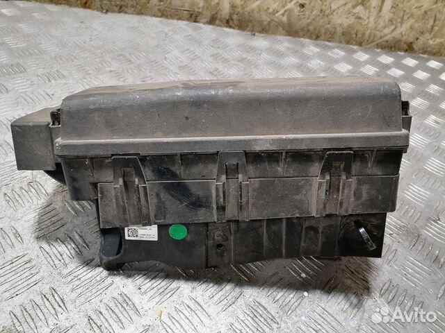 Блок предохранителей моторный Opel Insignia 2008-2