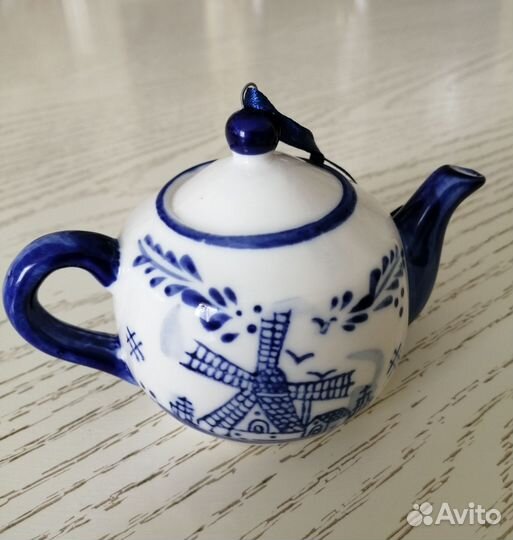 Елочная игрушка Чайник, фарфор, Нидерланды