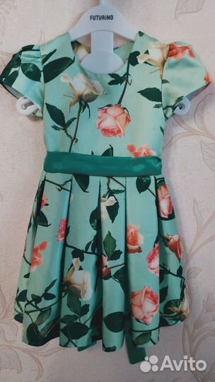 Платье для девочки праздничное