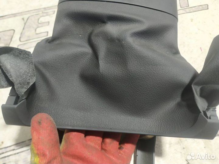 Кожух рулевой колонки Audi A3 8P 2008—2013