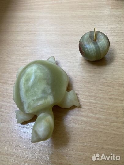 Фигурки из оникса