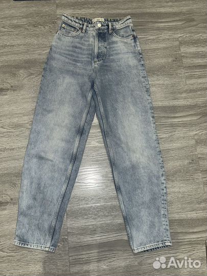 Джинсы mango