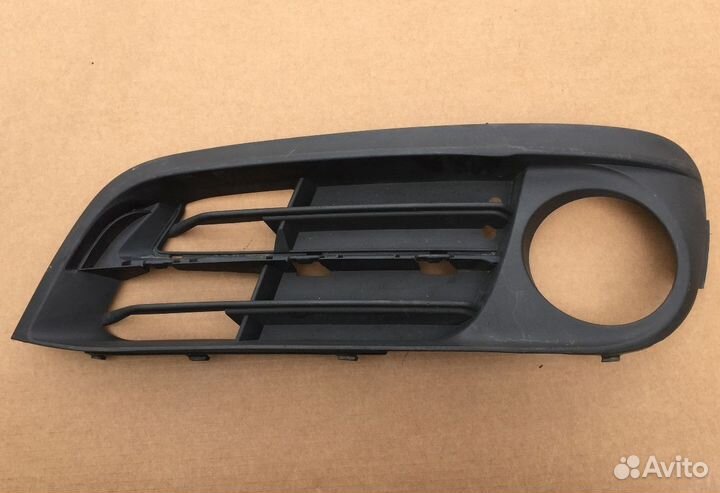 Решетка бампера левая BMW F10, F11