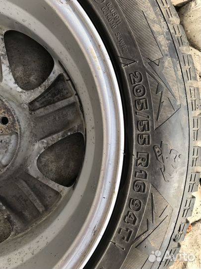 Kormoran Stud Extreme 205/55 R16 94T