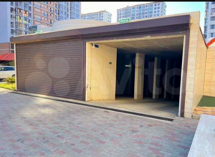 Машиноместо, 13 м²