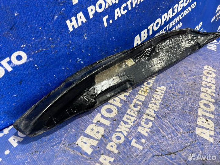 Пыльник крыла Chevrolet Aveo T250 седан F15S3 2010