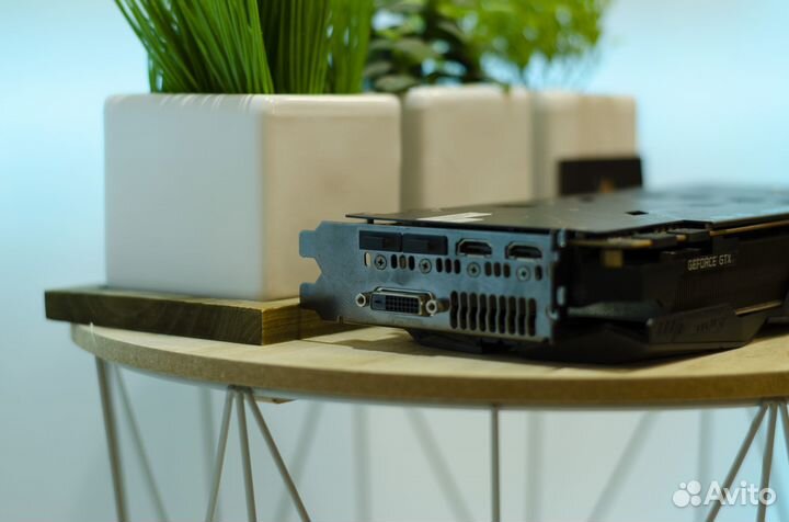 Asus Strix GTX 1080Ti 11Gb (Гарантия 3 месяца )