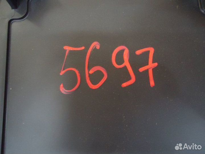 Кронштейн Volkswagen Passat CC cawb 2009