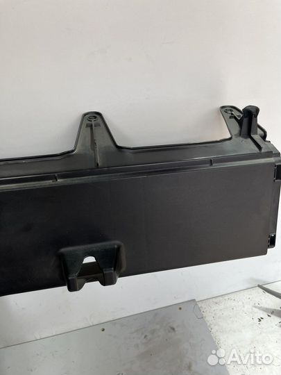Обшивка багажника правая Тойота Камри 50