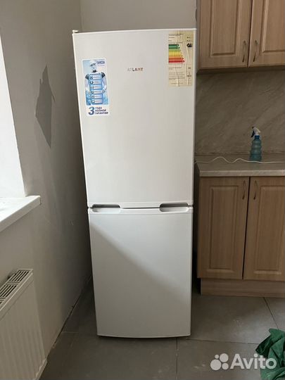 Холодильник atlant хм -4210-000 бу