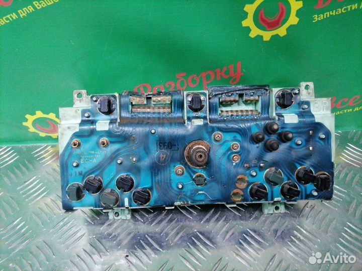 Щиток панель приборов Mitsubishi Lancer 4 Д