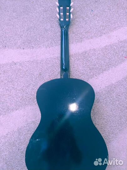 Шестиструнная гитара