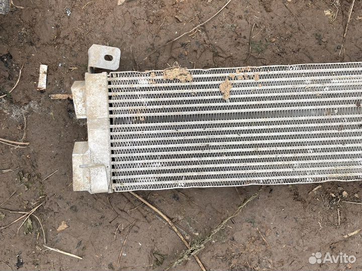 Масленный радиатор Audi Q7