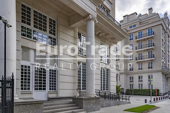 Продам торговое помещение, 236 м²