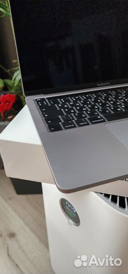 MacBook Pro 13 2020 i7/32Gb 1Tb